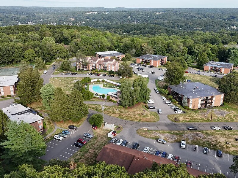 Building Photo - 79 Balance Rock Rd