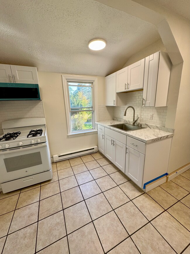 Building Photo - 3 Fedorko Ln