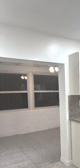 Building Photo - 8409 NW 59th Ct