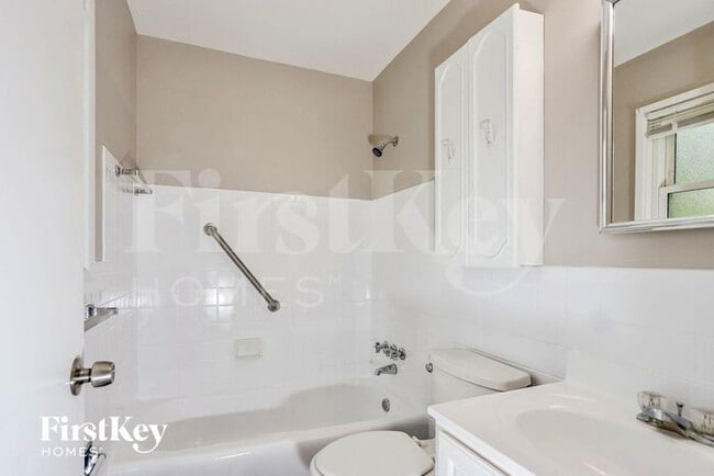 Building Photo - 12431 Sparrowwood Dr