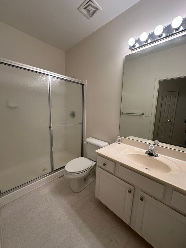 Building Photo - Spacious 2BR/2BA Townhome in Cobblestone For Rent - Two Car Garage!