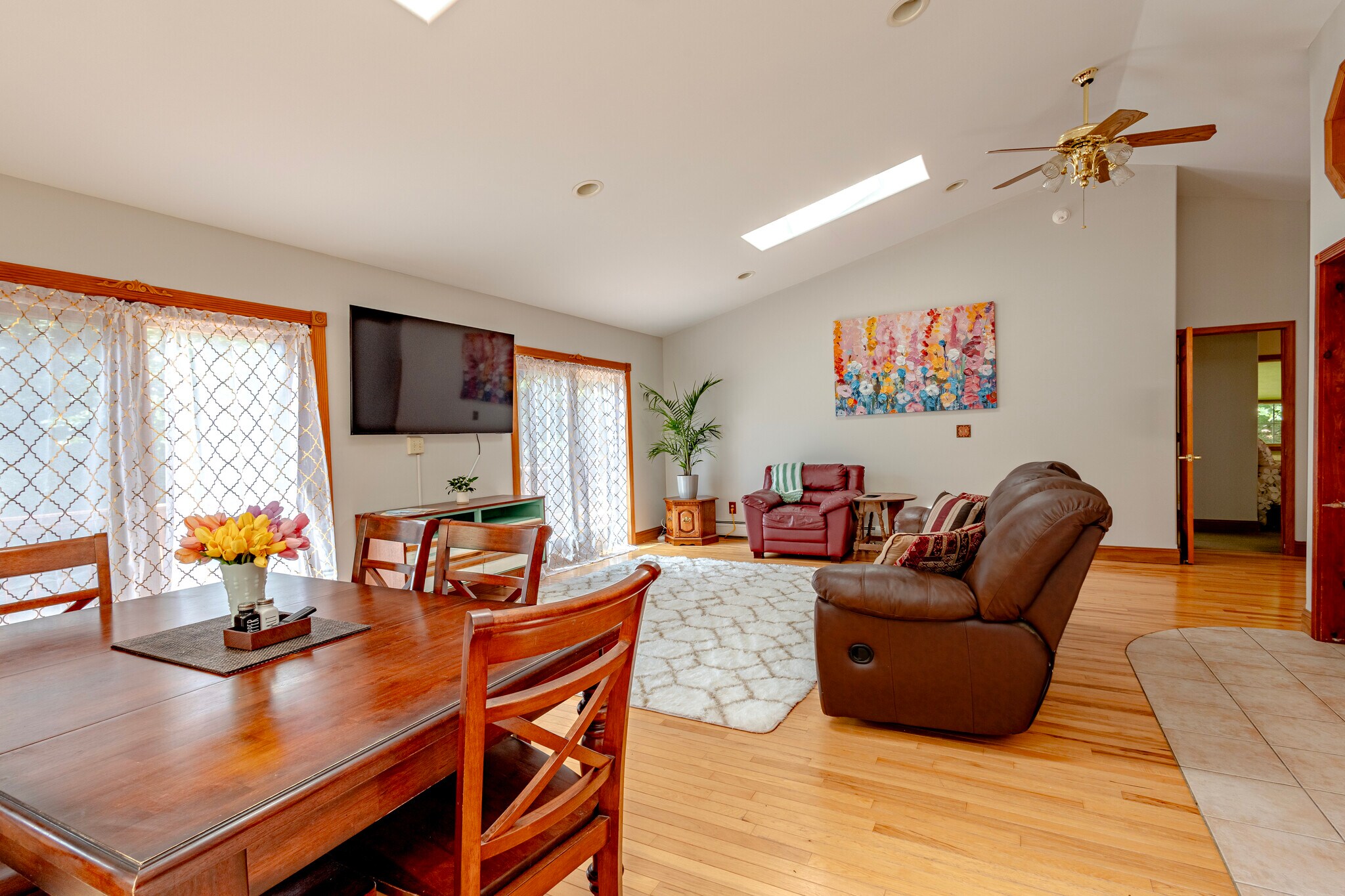 Building Photo - 386 Leroux Rd