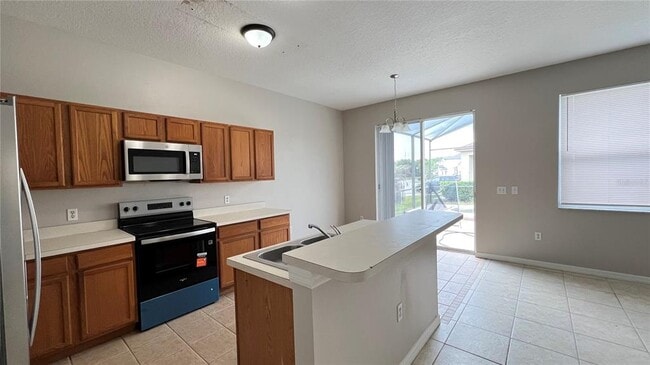 Building Photo - 318 Sand Ridge Dr