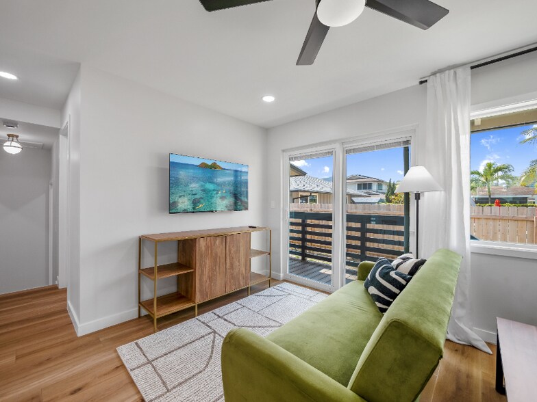 Building Photo - 338 Kalama St