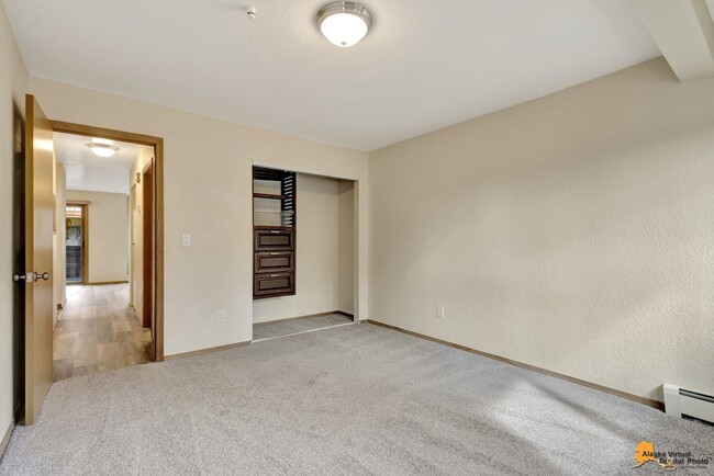 Building Photo - 9701 Morningside Loop