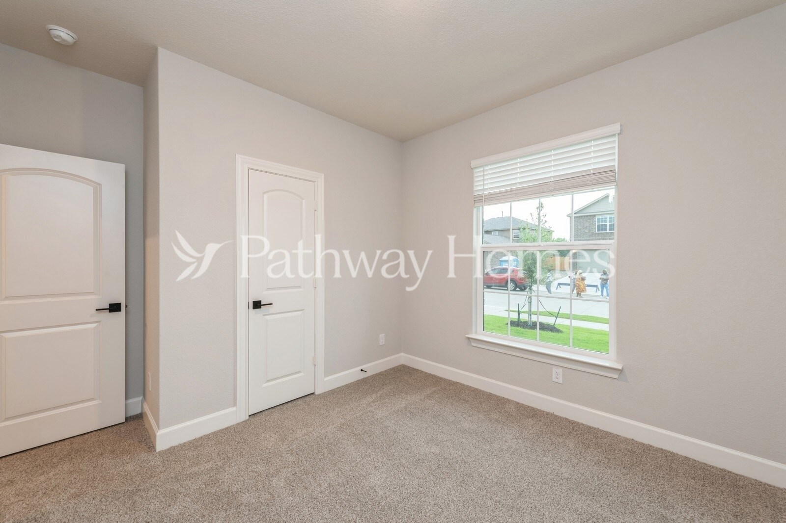 Building Photo - 628 Brookside Dr