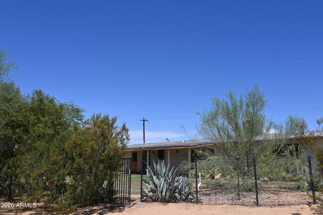 Building Photo - 8339 E Cholla St