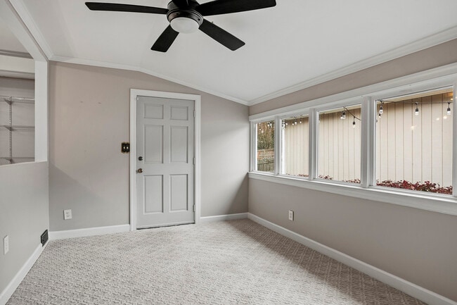 Building Photo - 301 Latimer Rd