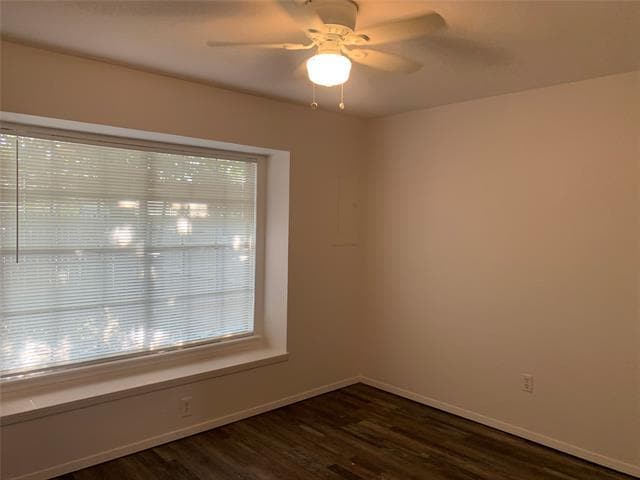 Building Photo - 2205 Landmark Ct