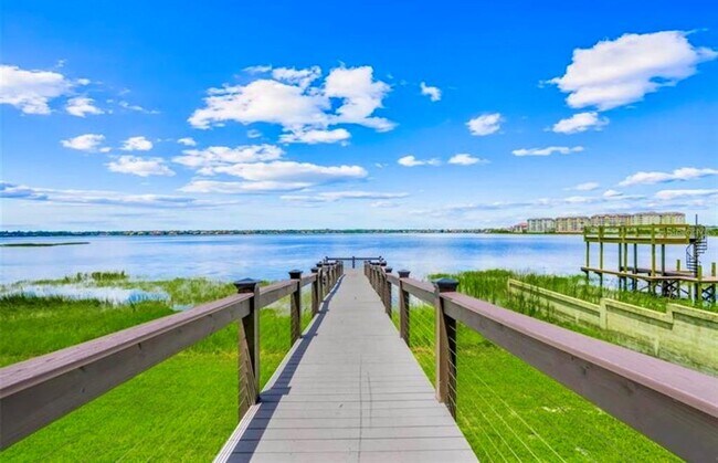 Building Photo - 7630 Pissarro Dr