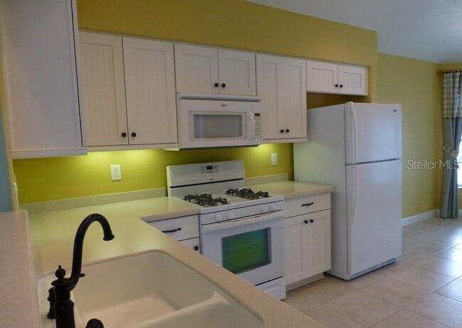 Building Photo - 27906 Everglades Way