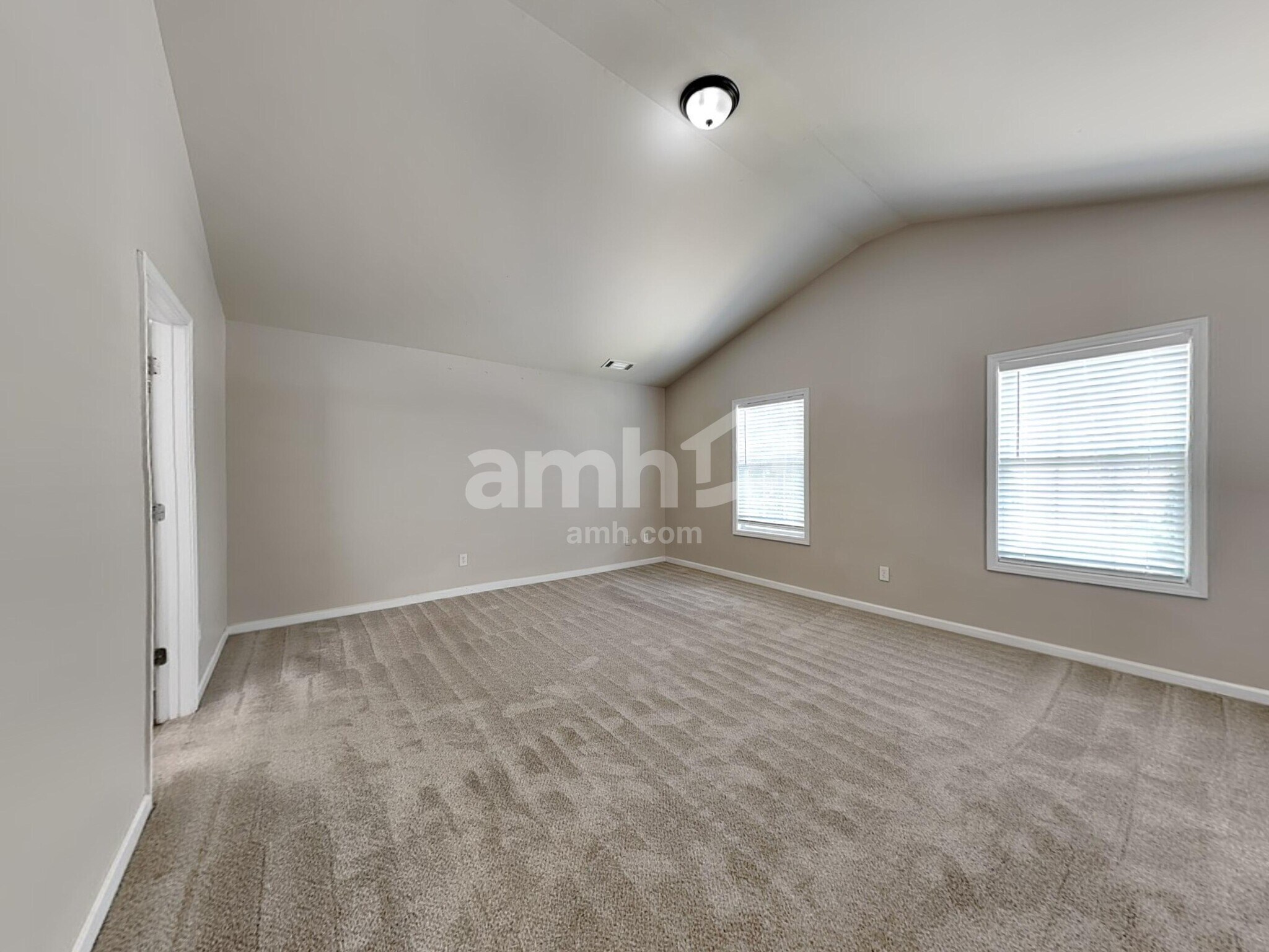 Building Photo - 5203 Catrina Way