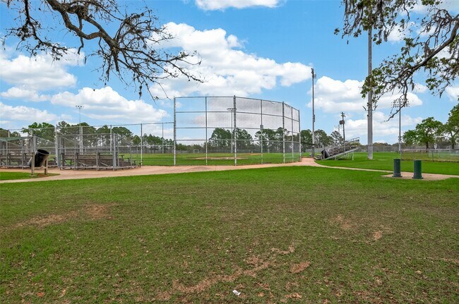 Building Photo - 7927 Brays St