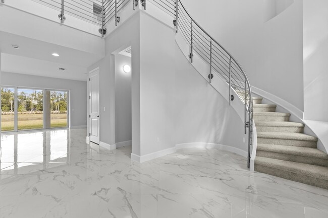 Building Photo - 15054 Wildwood Cir