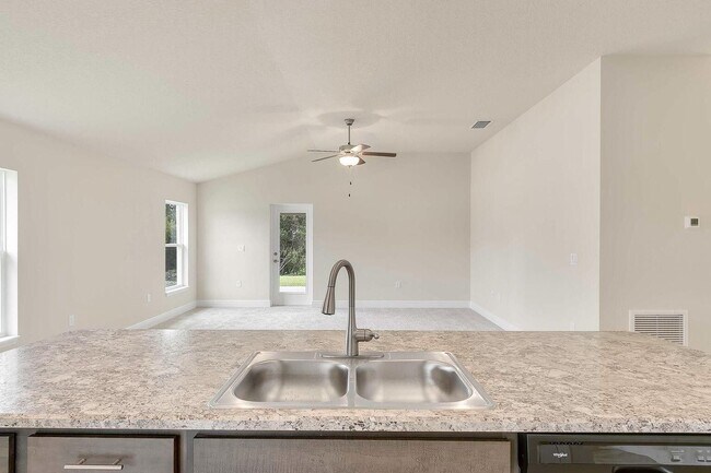 Building Photo - 5331 Vespera St