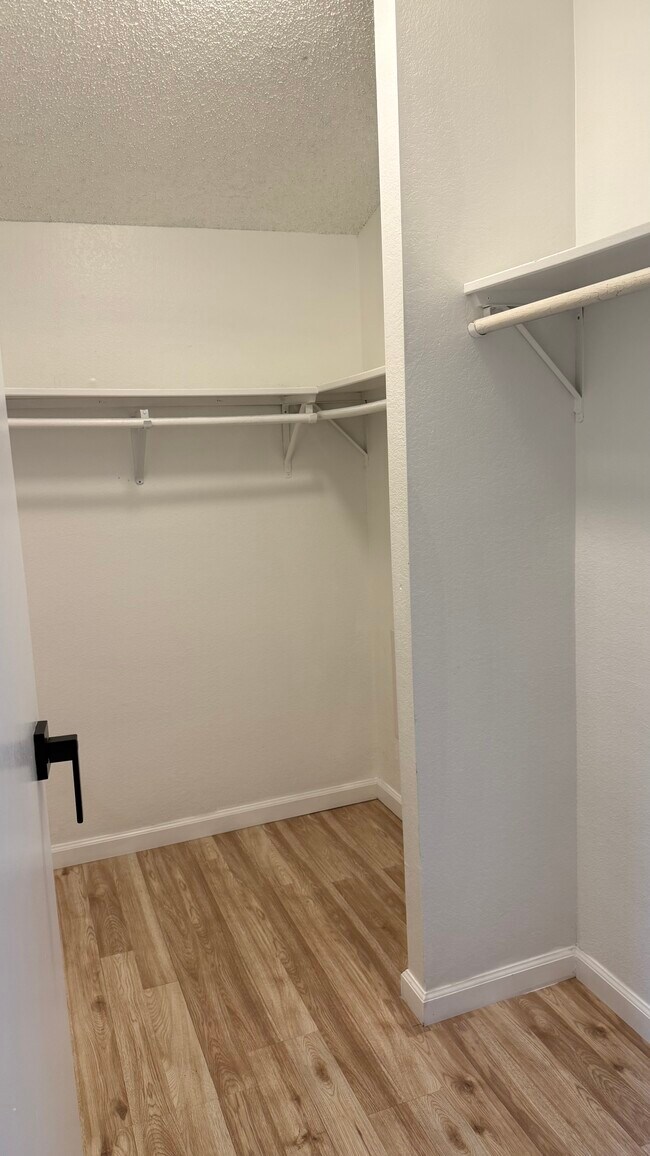 Building Photo - 24425 Woolsey Canyon Rd