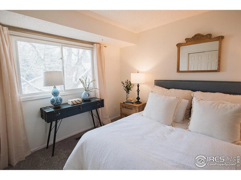 Building Photo - 3025 Regatta Ln