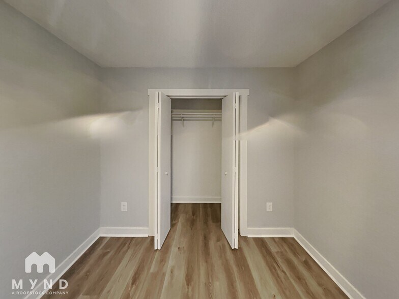 Building Photo - 511 Odell St