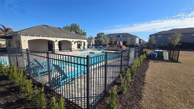 Building Photo - 11992 Sands Cv