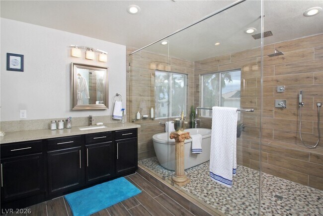 Building Photo - 268 Single Petal St