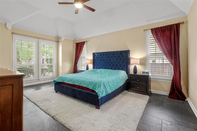Building Photo - 4313 Oak Knoll Dr