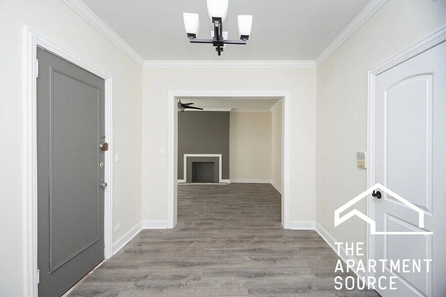 Building Photo - 327 Kedzie St