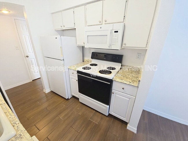 Building Photo - 8617 Fancy Finch Dr