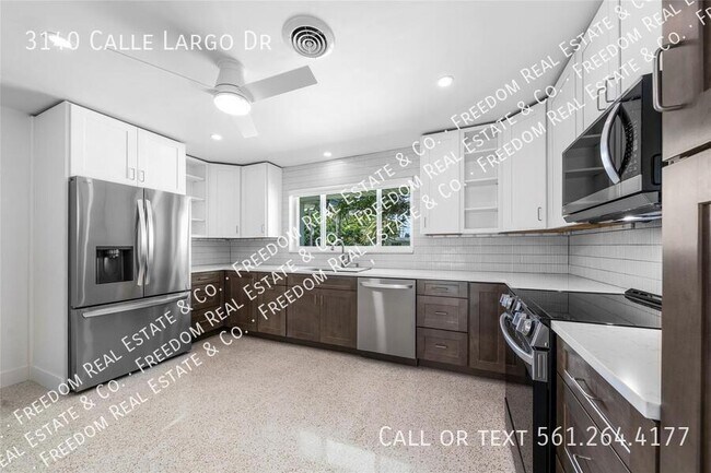 Building Photo - 3140 Calle Largo Dr