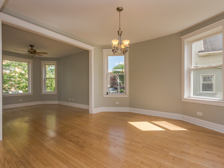 Building Photo - 1936 N Central Park Ave