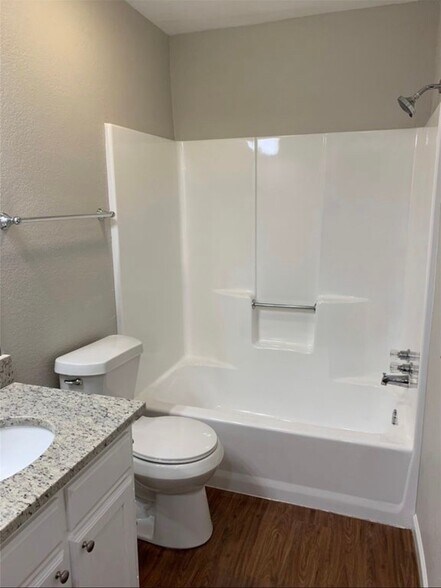 Building Photo - 5708 Ranchogrande Dr