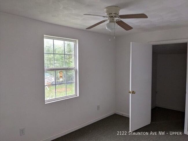 Building Photo - 2122 Staunton Ave NW