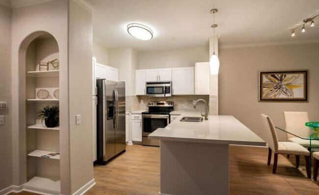 Building Photo - 1 bedroom in Houston TX 77077