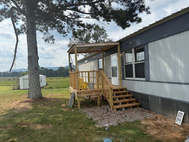 Primary Photo - Welcome Home!! 2/2 Newly Renovated Mobile ...