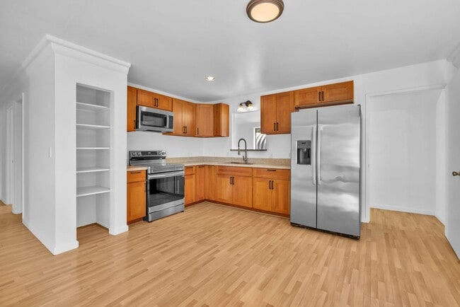 Building Photo - Charming 3BR Makawao Upstairs Home – Bright, Breezy & Move-In Ready