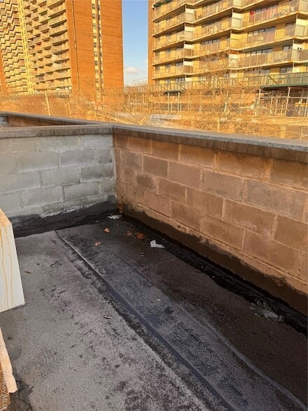 Building Photo - 776 Lincoln Ave