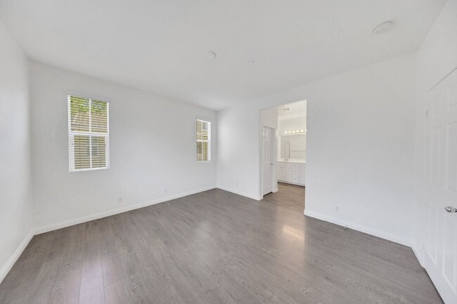 Building Photo - 6287 Ancora Ln