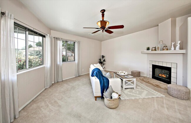 Building Photo - 9540 E Whipsaw Ln