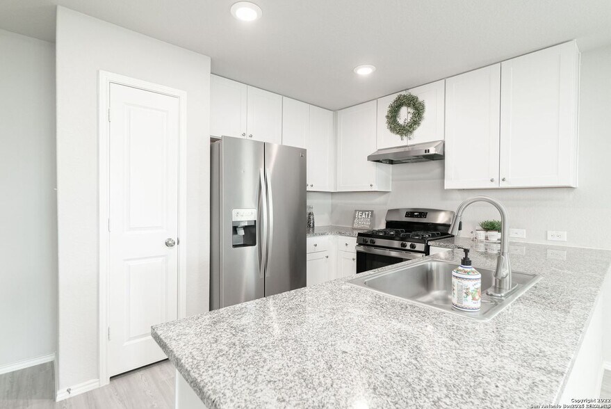 Building Photo - 5352 Forbs Ln