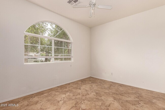 Building Photo - 7314 W Darrow St