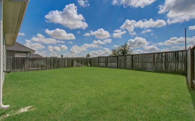 Building Photo - 7427 French Quarter Ct