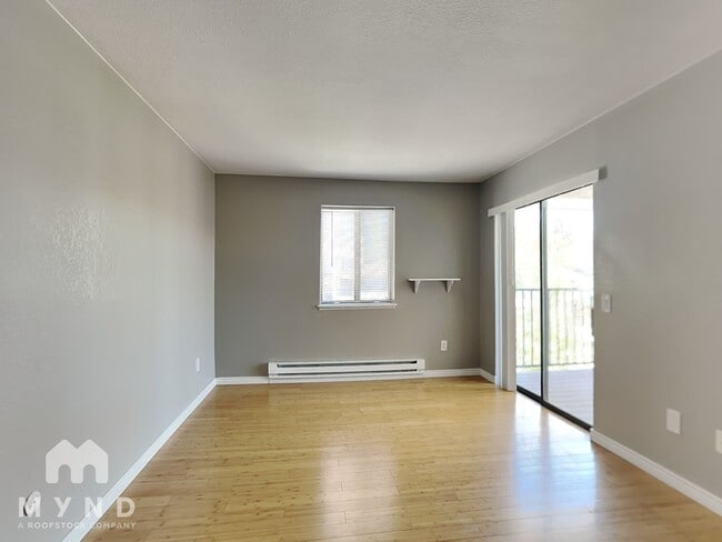 Building Photo - 7885 Barbara Ann Dr
