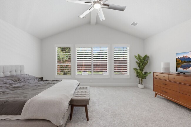 Building Photo - 111 N Bimini Twist Cir