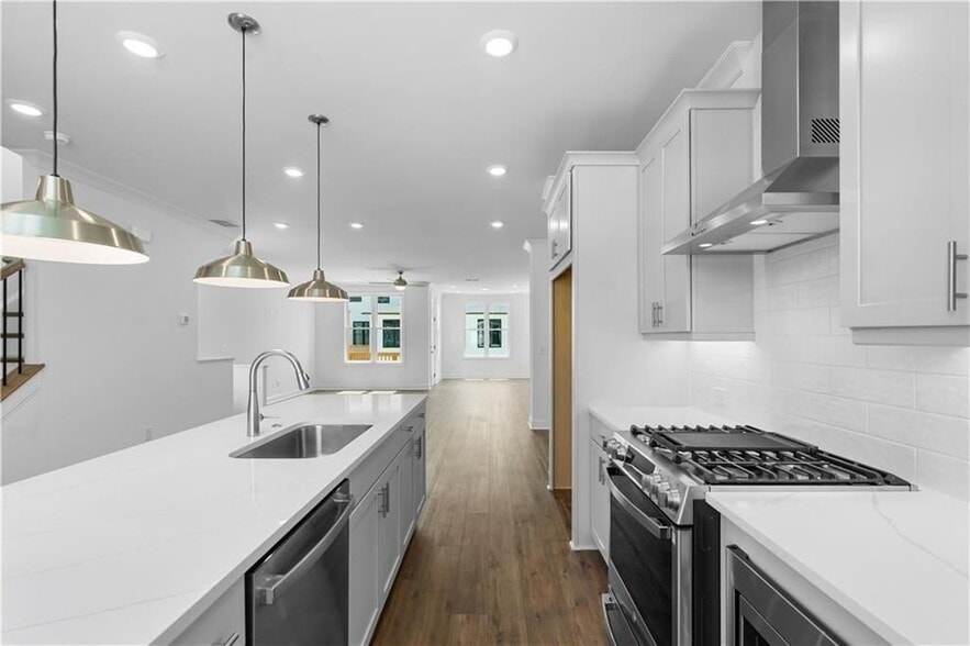 Building Photo - 5440 Howington Ct