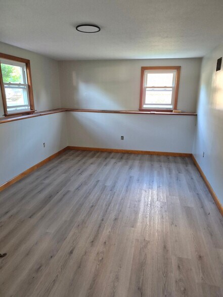 Building Photo - 59 Pomona Dr