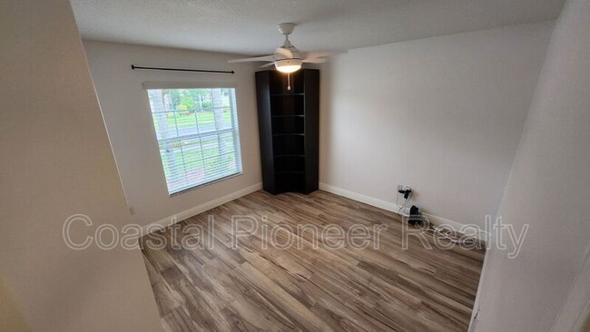 Building Photo - 11404 Holmbridge Ln
