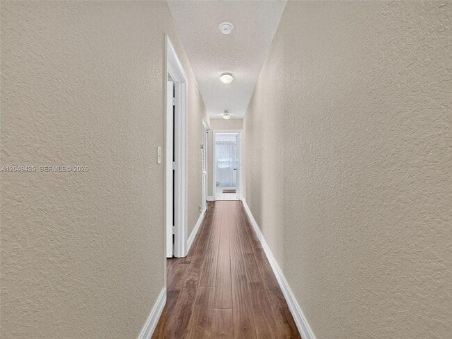Building Photo - 2475 Cordoba Bend
