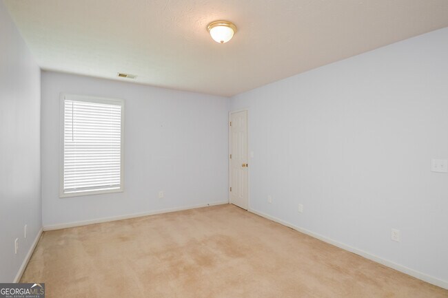Building Photo - 315 Berkshire Dr