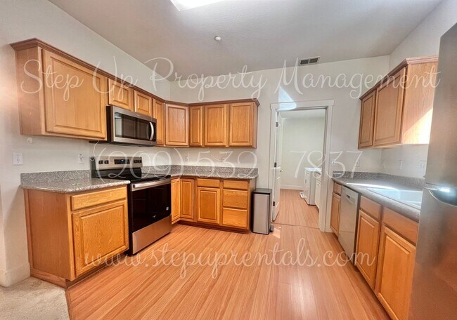 Building Photo - Updated 2BR/2BA Home | Generator • Fenced Yard • EV Charging