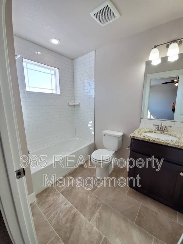 Building Photo - 1721 Westward Cir