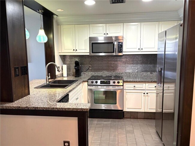 Building Photo - 75 14th St NE